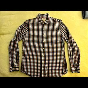 Good Threads long sleeve button down shirt. Sz Medium